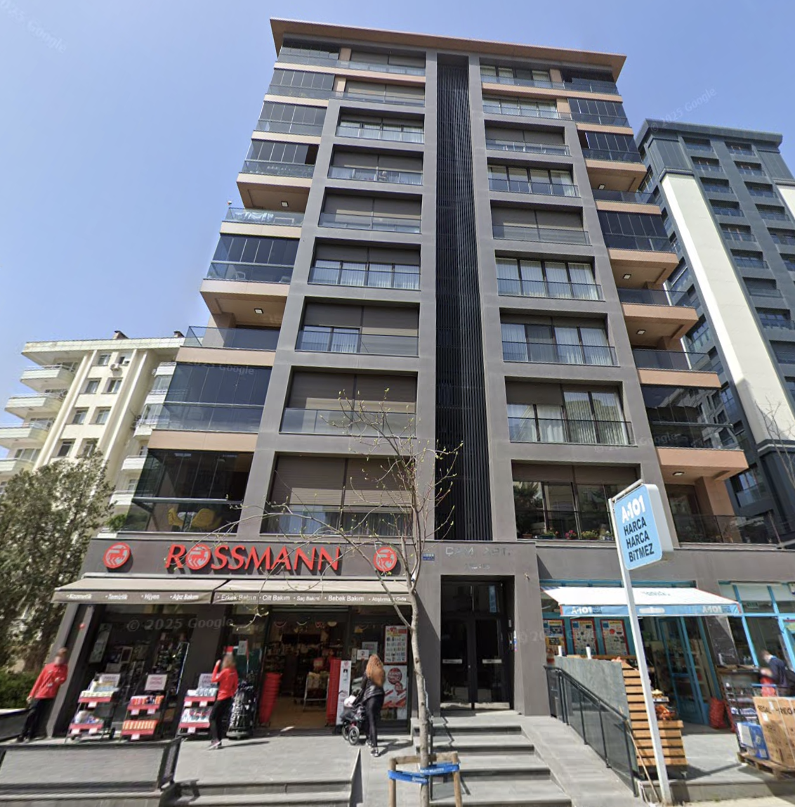 Çam Apartmanı